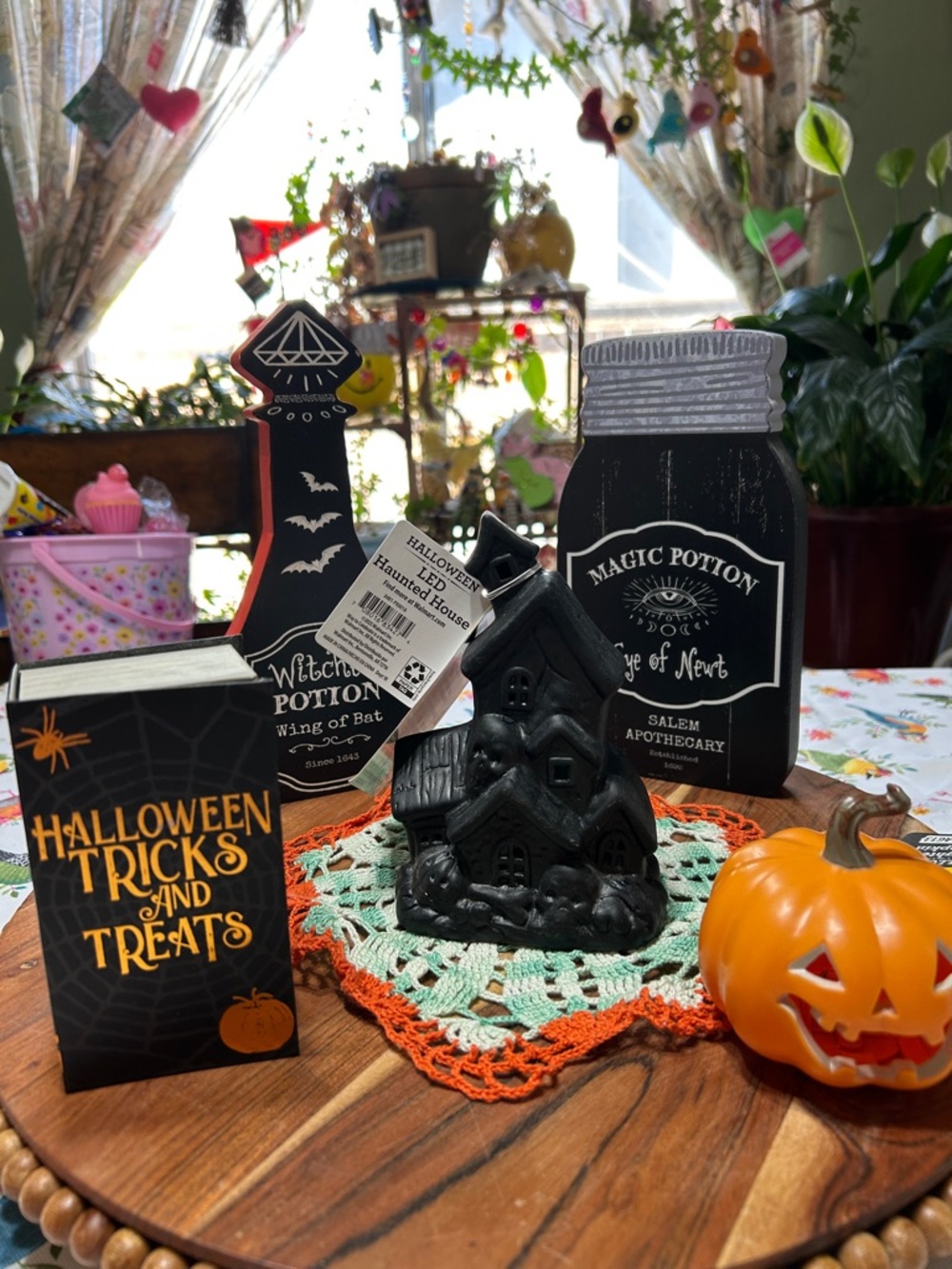 Halloween Bundle of 5 Pieces Assorted Decorations w/ 2 LED Lights Up All NWT